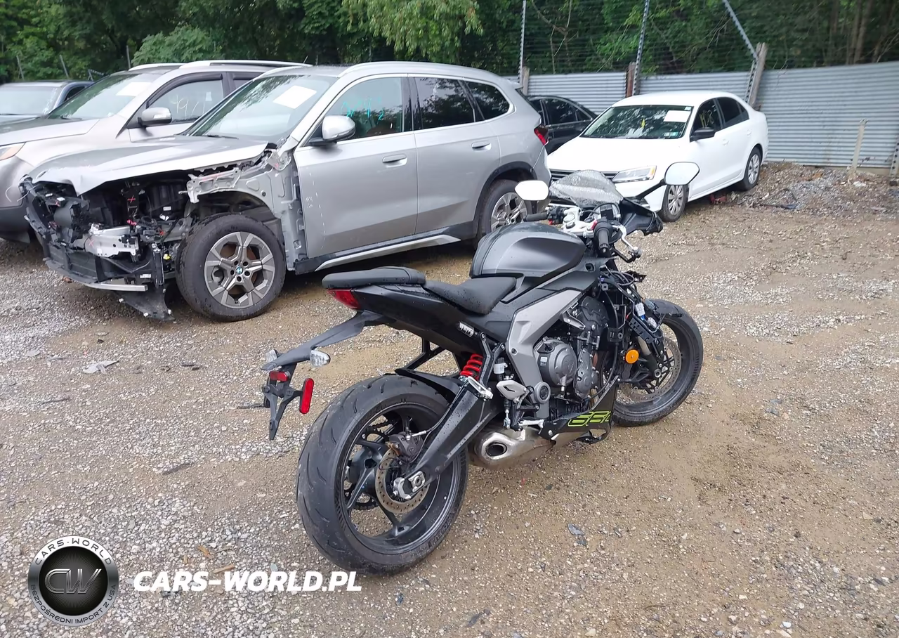 2025 Triumph Motorcycle Daytona 660 VIN:SMTL23UFXSTBU8394 - 4