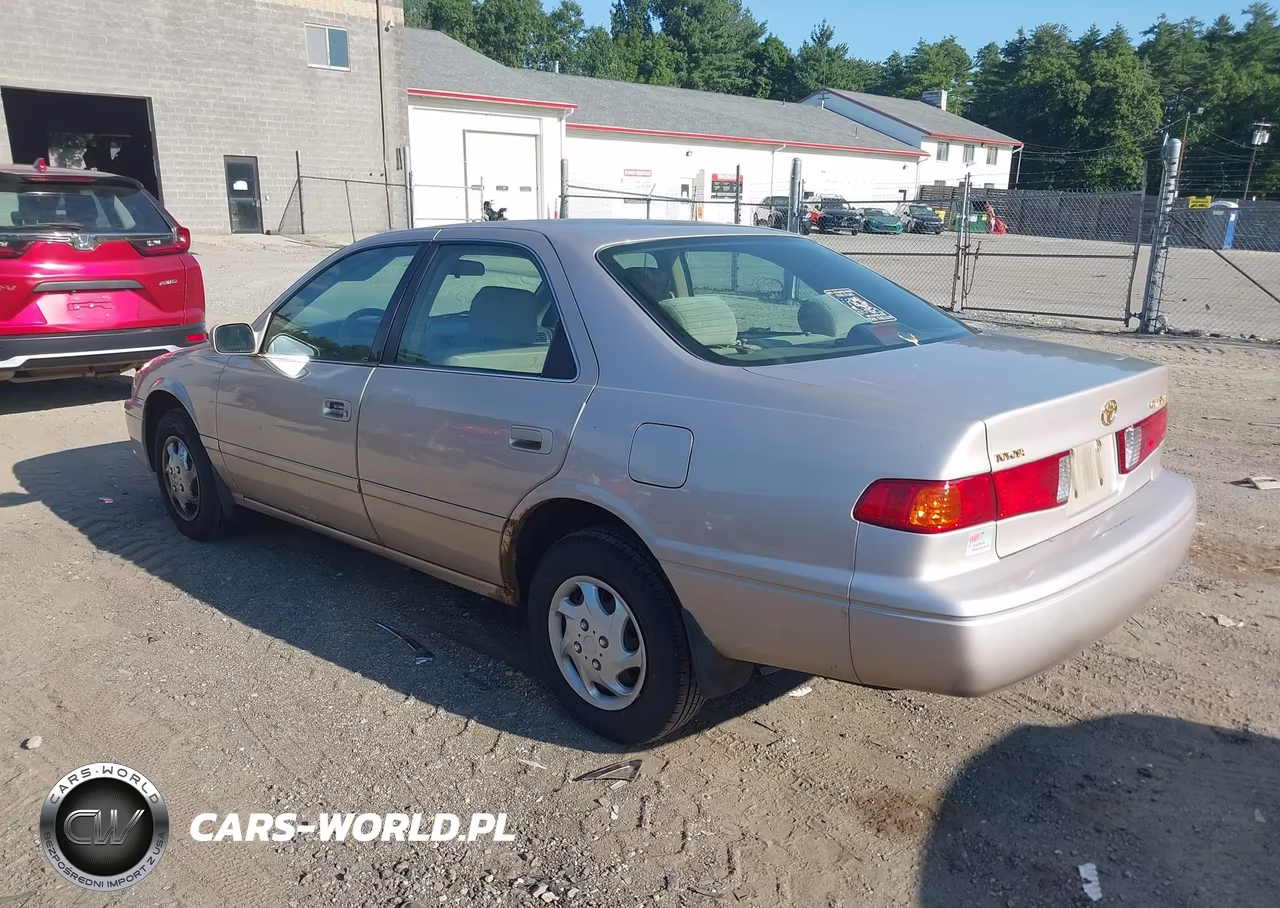 2000 Toyota Camry Ce VIN:4T1BG22K1YU647862 - 3