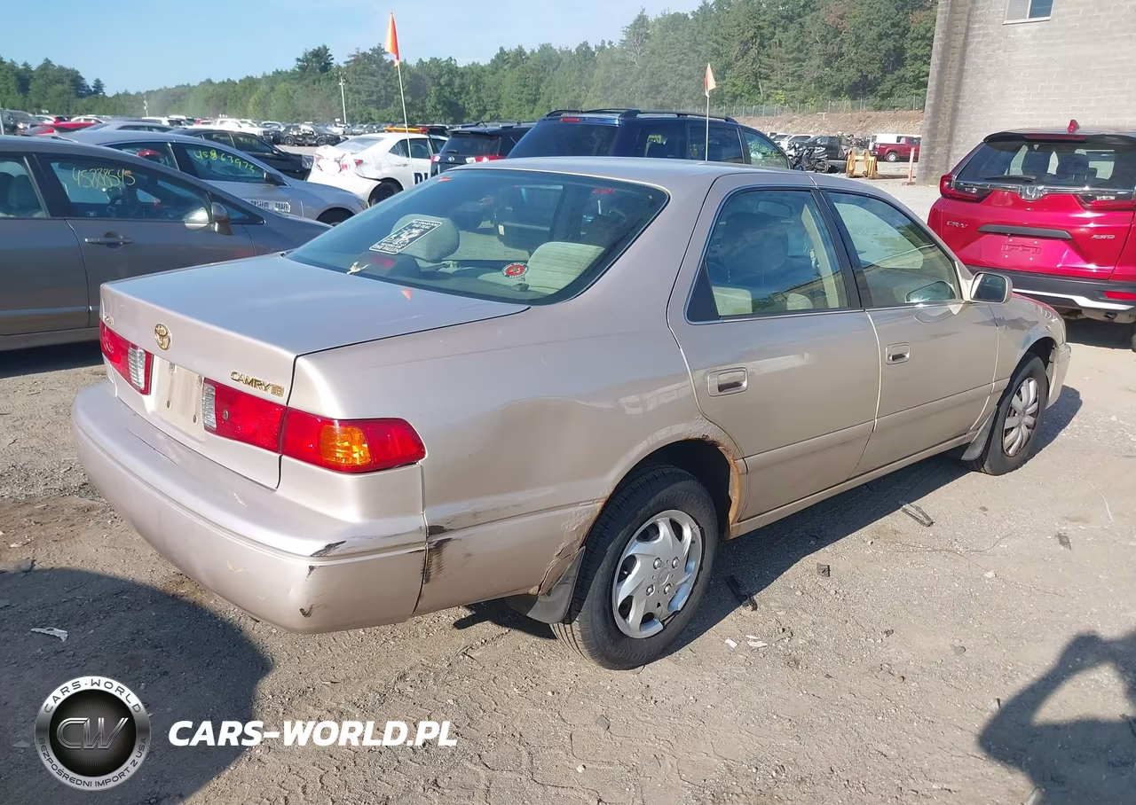 2000 Toyota Camry Ce VIN:4T1BG22K1YU647862 - 4