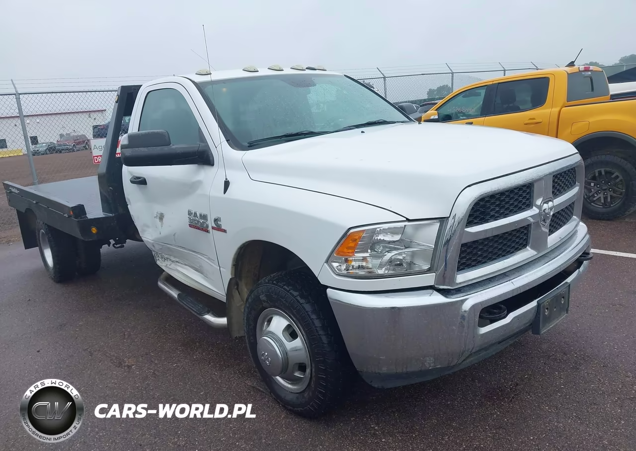 2018 Ram 3500 Chassis Tradesman-Slt