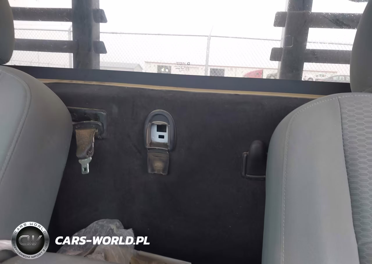2018 Ram 3500 Chassis Tradesman-Slt VIN:3C7WRTBL2JG231443 - 7