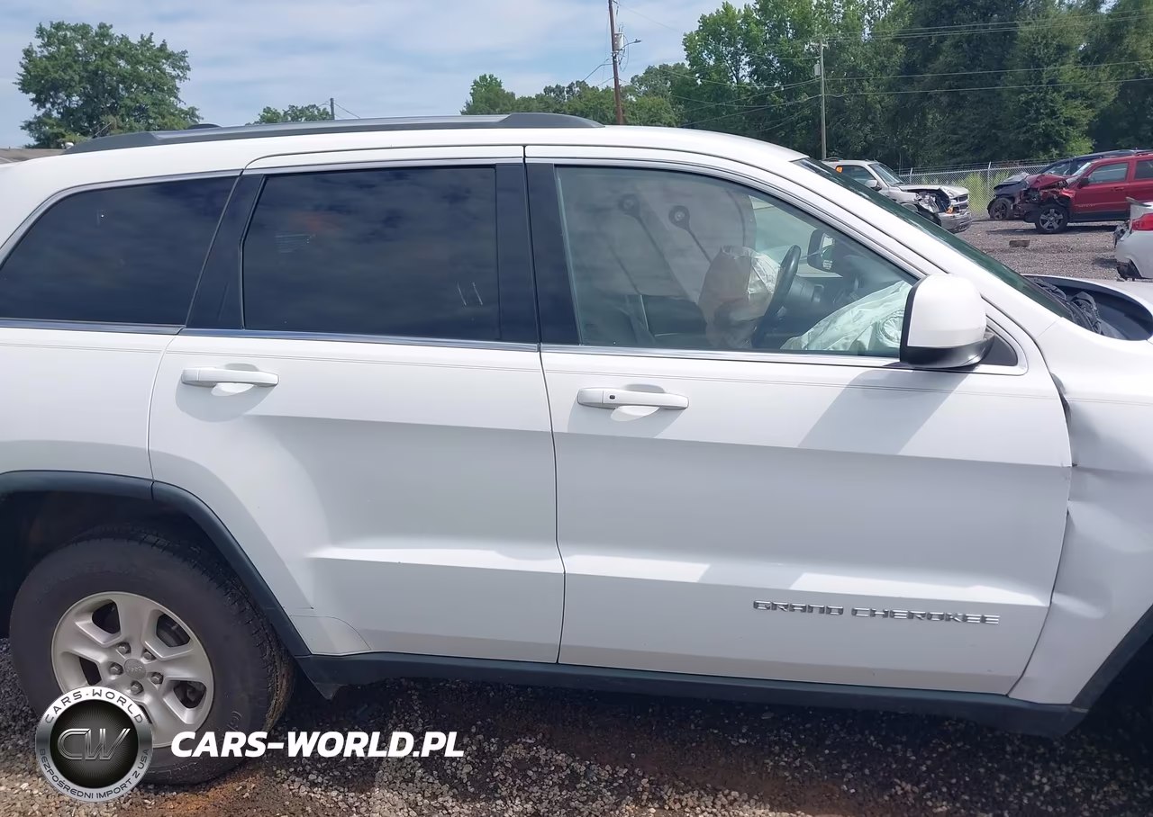 2014 Jeep Grand Cherokee Laredo VIN:1C4RJEAGXEC185659 - 13