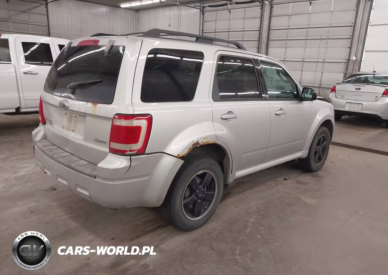 2009 Ford Escape Xlt VIN:1FMCU93749KB78456 - 4