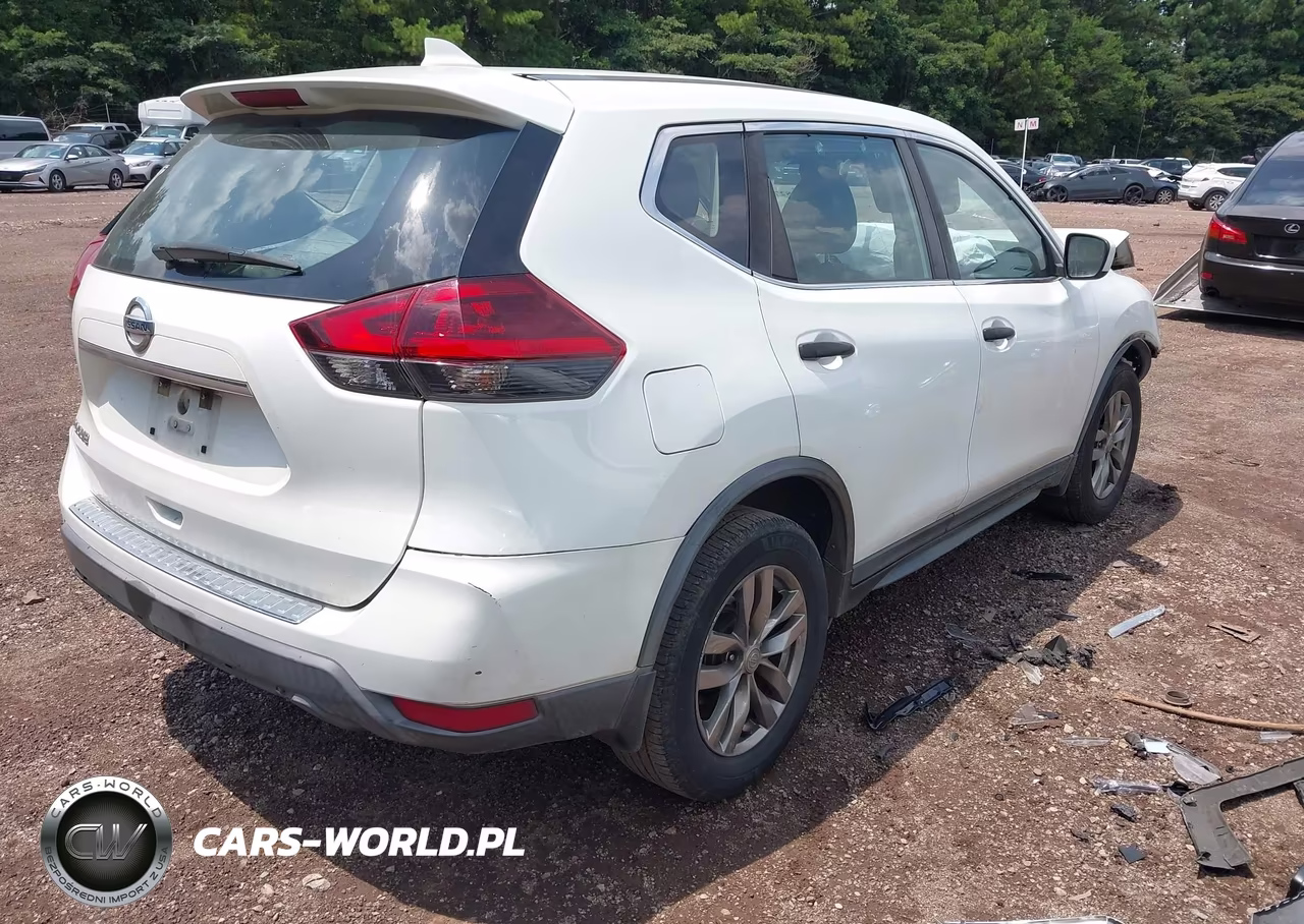 2018 Nissan Rogue S VIN:KNMAT2MT7JP609350 - 4