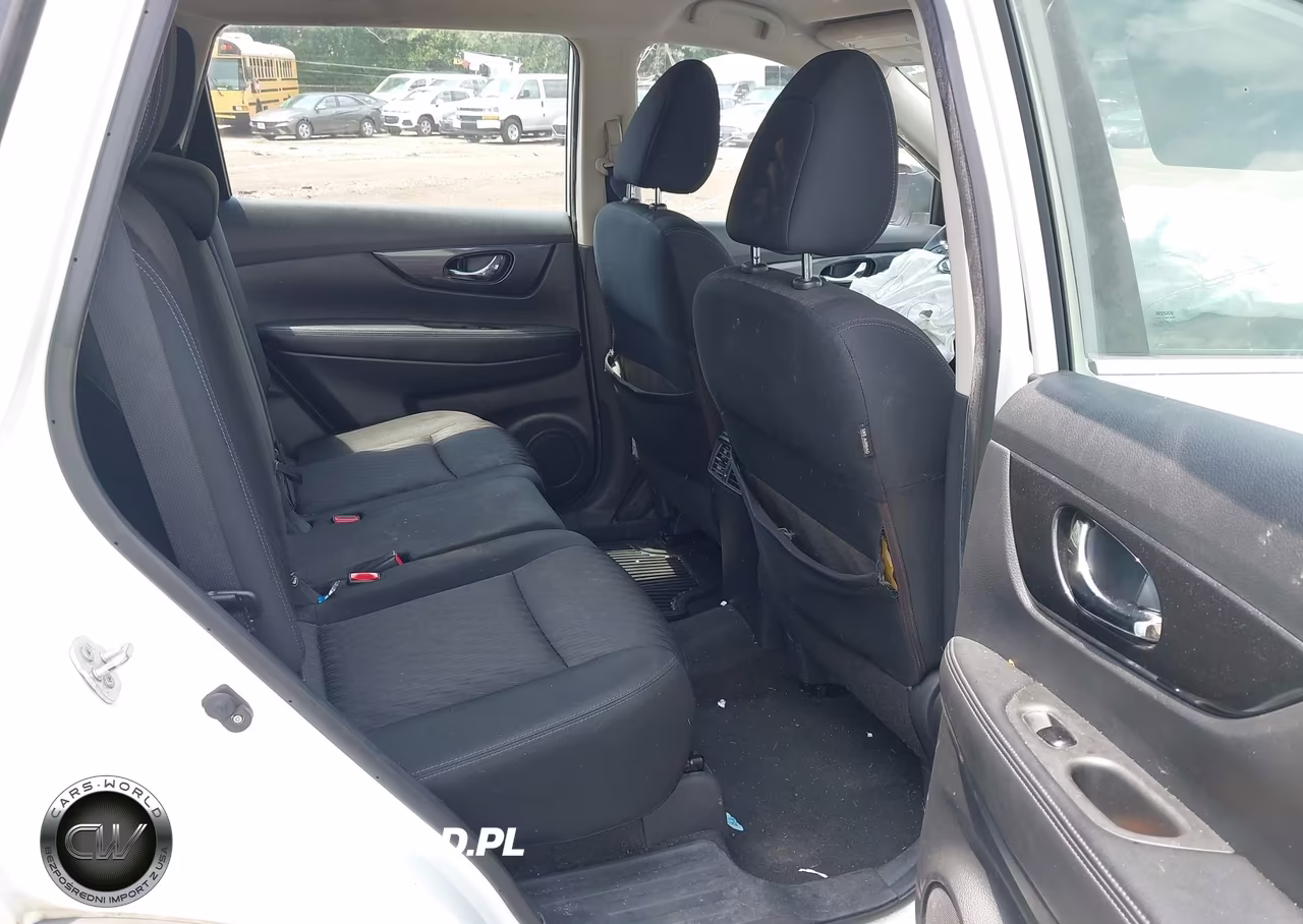 2018 Nissan Rogue S VIN:KNMAT2MT7JP609350 - 8