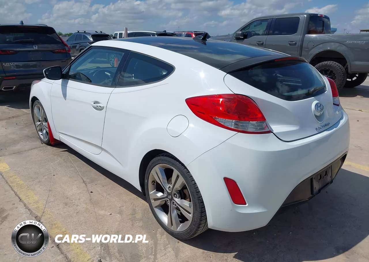 2017 Hyundai Veloster Value Edition VIN:KMHTC6ADXHU312366 - 3