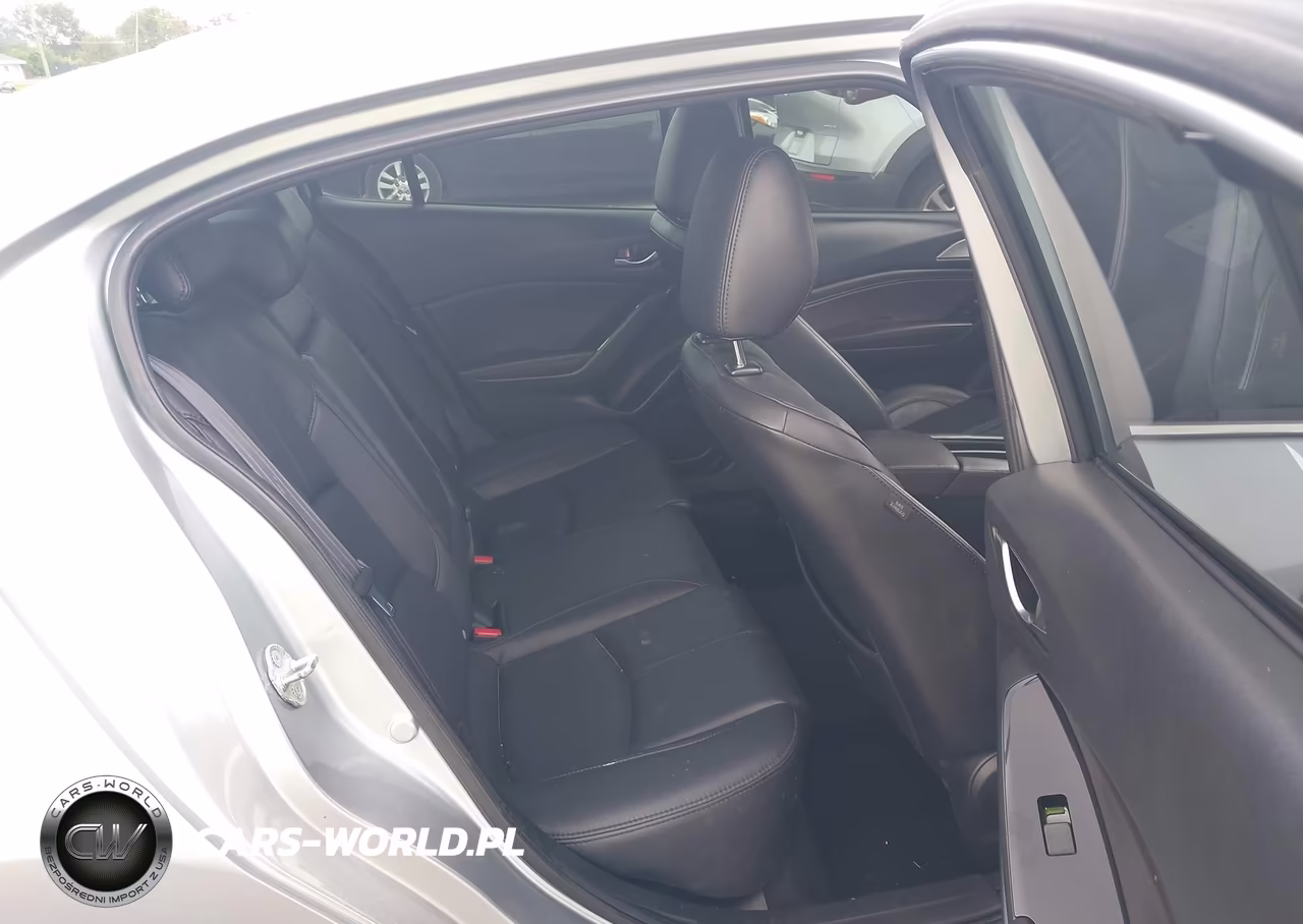2018 Mazda Mazda3 Touring VIN:3MZBN1V38JM266963 - 8