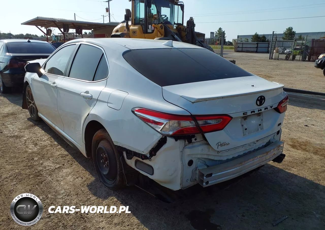 2020 Toyota Camry Se VIN:4T1G11AK8LU999767 - 3