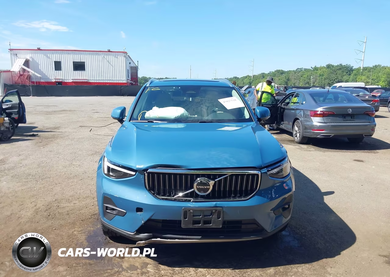 2024 Volvo Xc40 B5 Ultimate Bright Theme VIN:YV4L12UF5R2320305 - 12