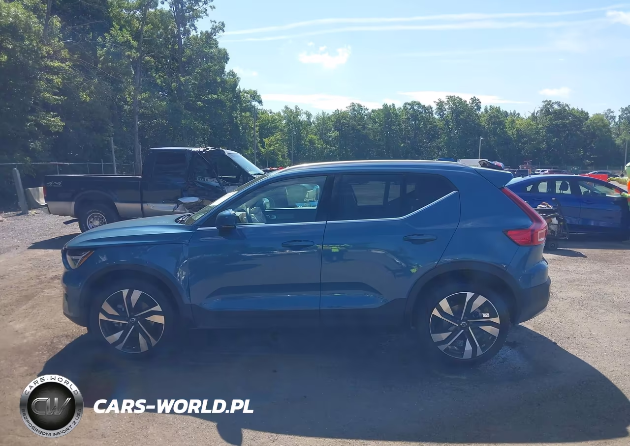 2024 Volvo Xc40 B5 Ultimate Bright Theme VIN:YV4L12UF5R2320305 - 14