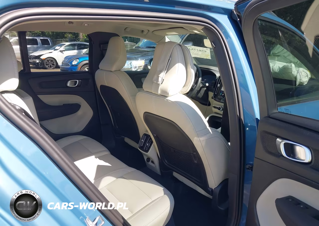 2024 Volvo Xc40 B5 Ultimate Bright Theme VIN:YV4L12UF5R2320305 - 8