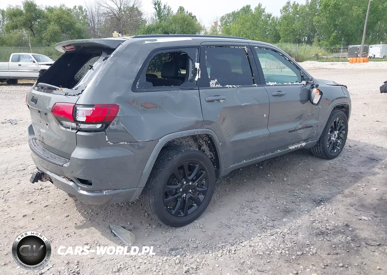 2021 Jeep Grand Cherokee Laredo X 4X4 VIN:1C4RJFAG3MC797108 - 4