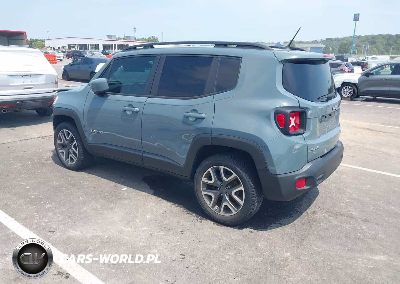 2017 Jeep Renegade Latitude VIN:ZACCJBBB6HPG10107 - 3