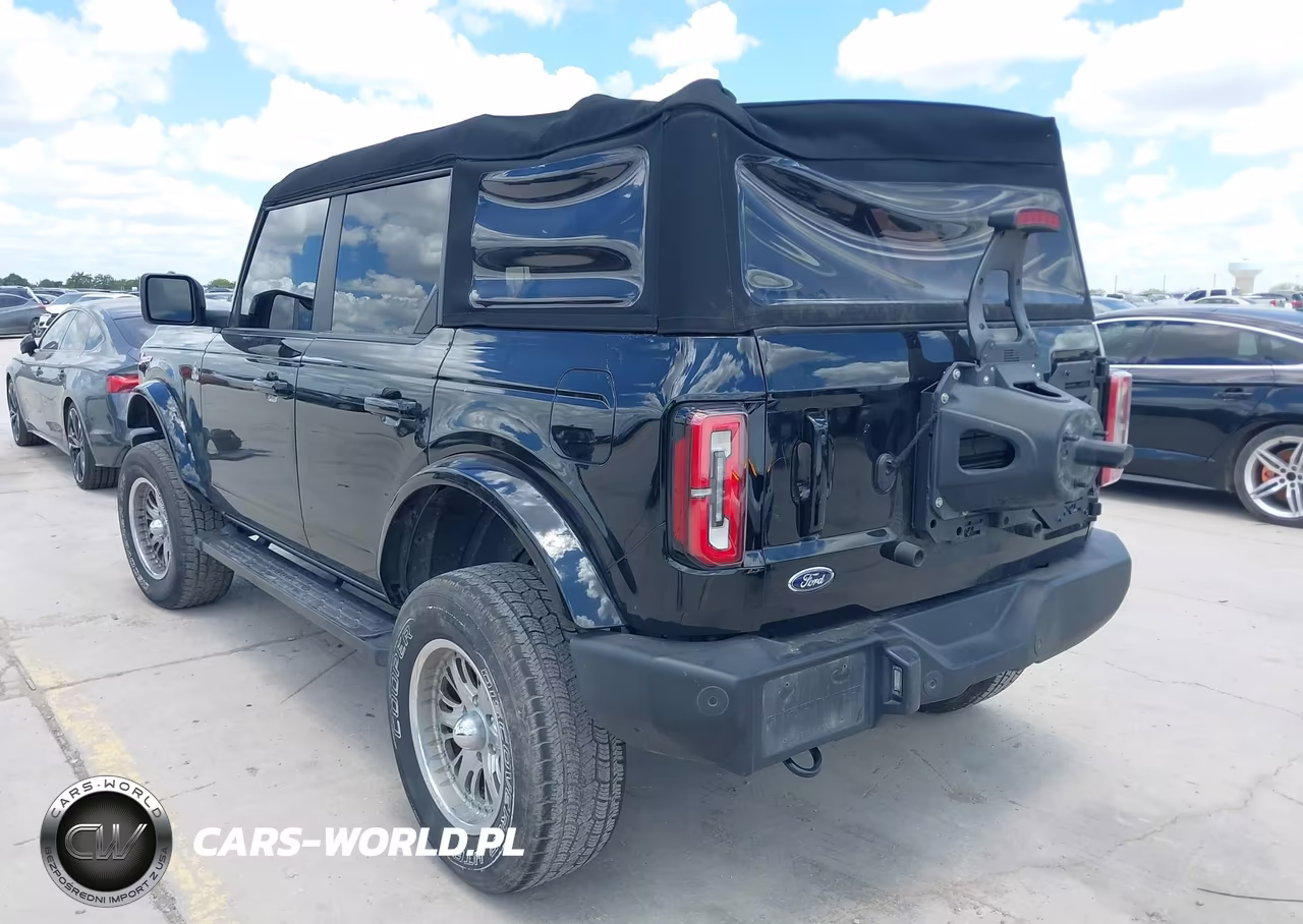 2023 Ford Bronco Outer Banks VIN:1FMDE5BH1PLB94366 - 3