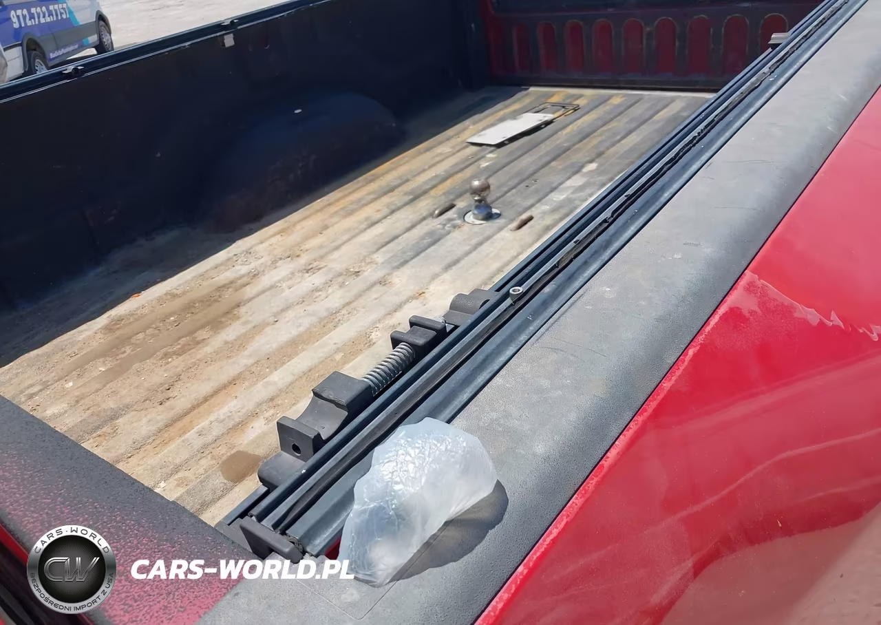 2011 Ram Ram 3500 Laramie VIN:3D73Y4CL4BG635083 - 6