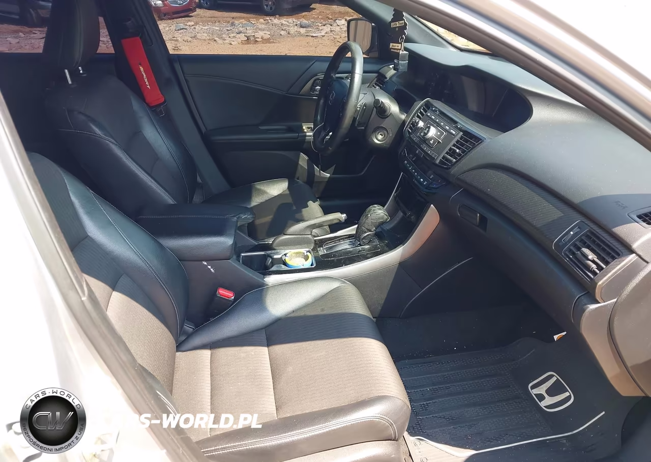 2017 Honda Accord Sport VIN:1HGCR2F52HA082662 - 5