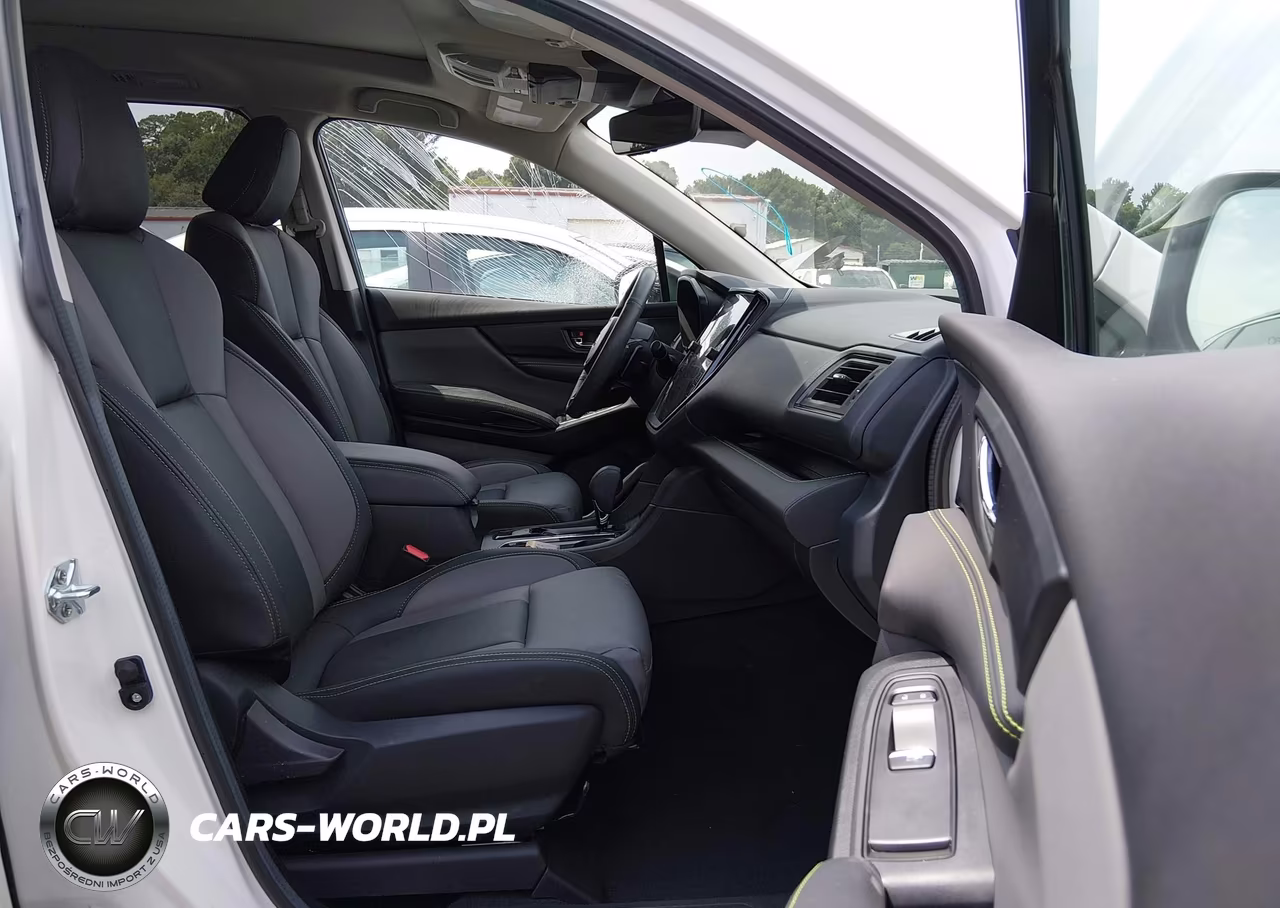 2025 Subaru Ascent Onyx Edition 7-Passenger VIN:4S4WMAFDXS3402068 - 5