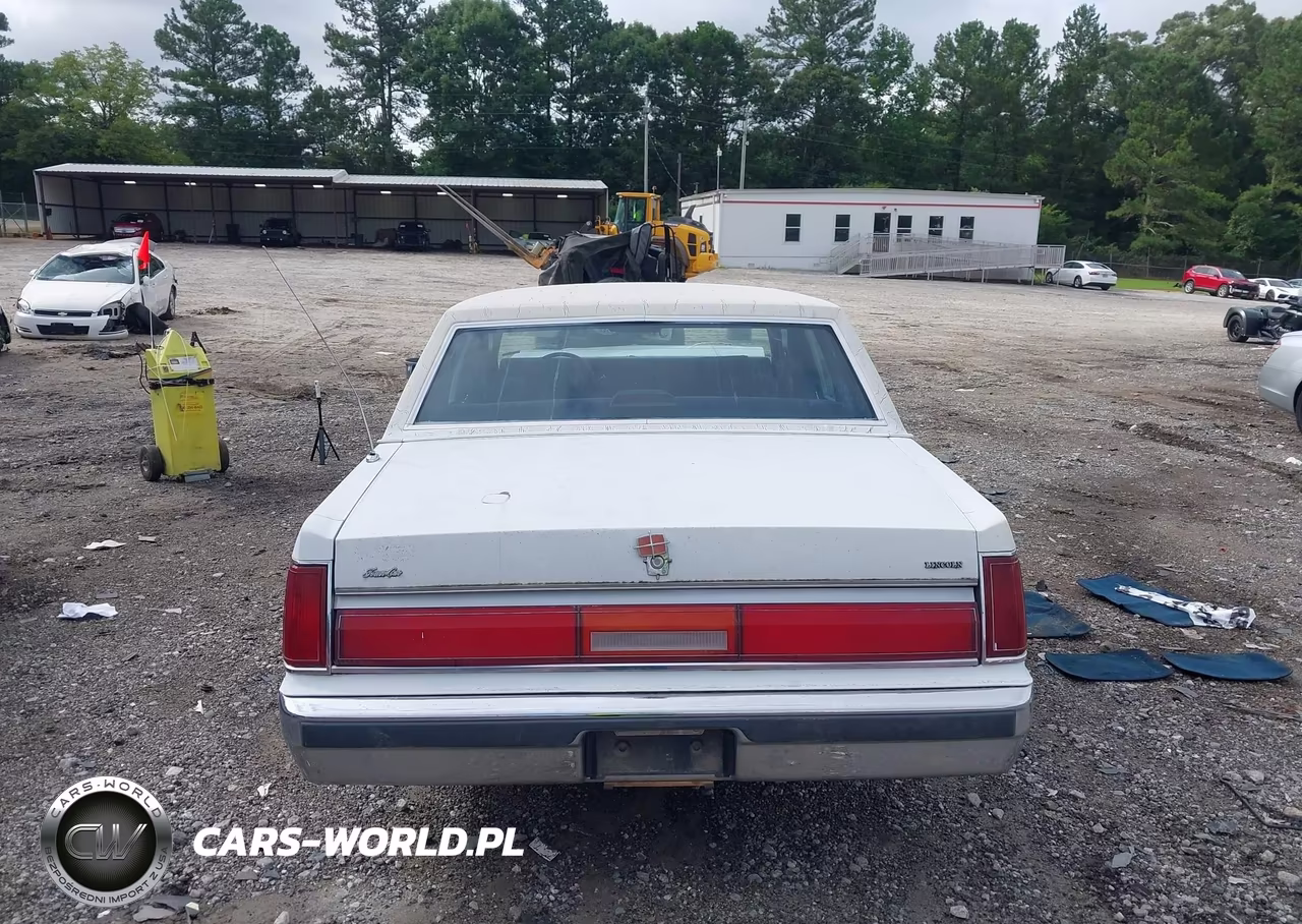 1985 Lincoln Town Car VIN:1LNBP96F4Y759678 - 16