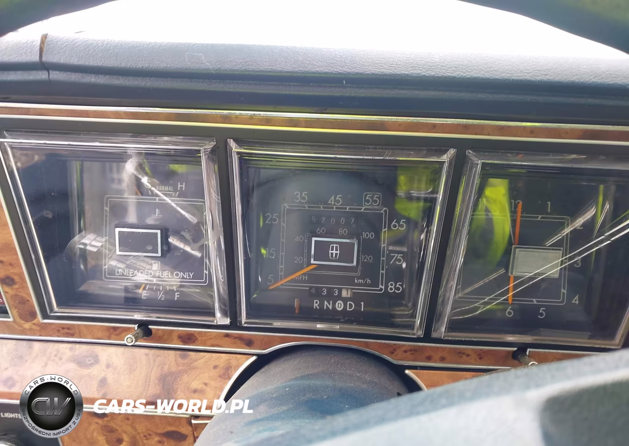1985 Lincoln Town Car VIN:1LNBP96F4Y759678 - 7