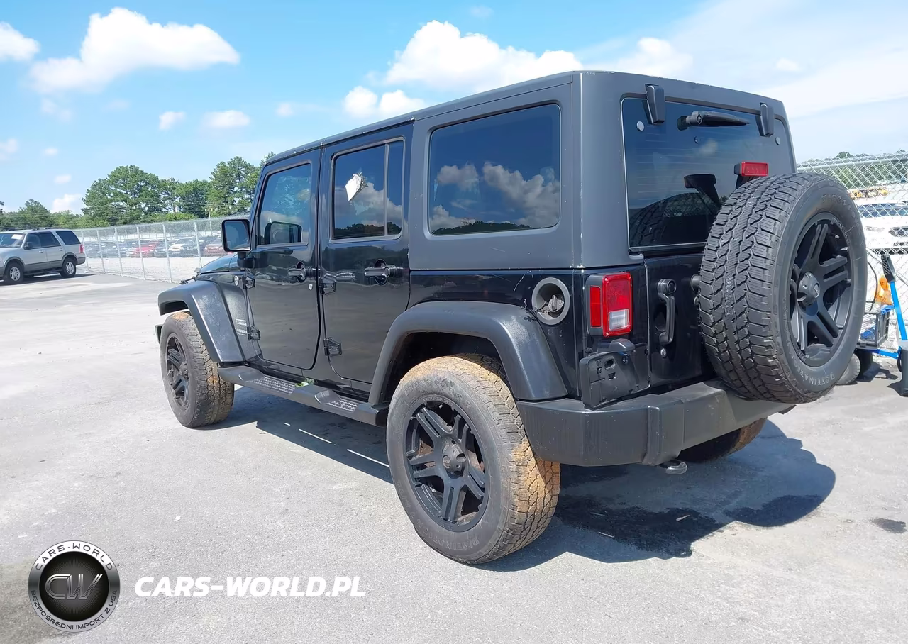 2012 Jeep Wrangler Unlimited Sport VIN:1C4BJWDG5CL166436 - 3