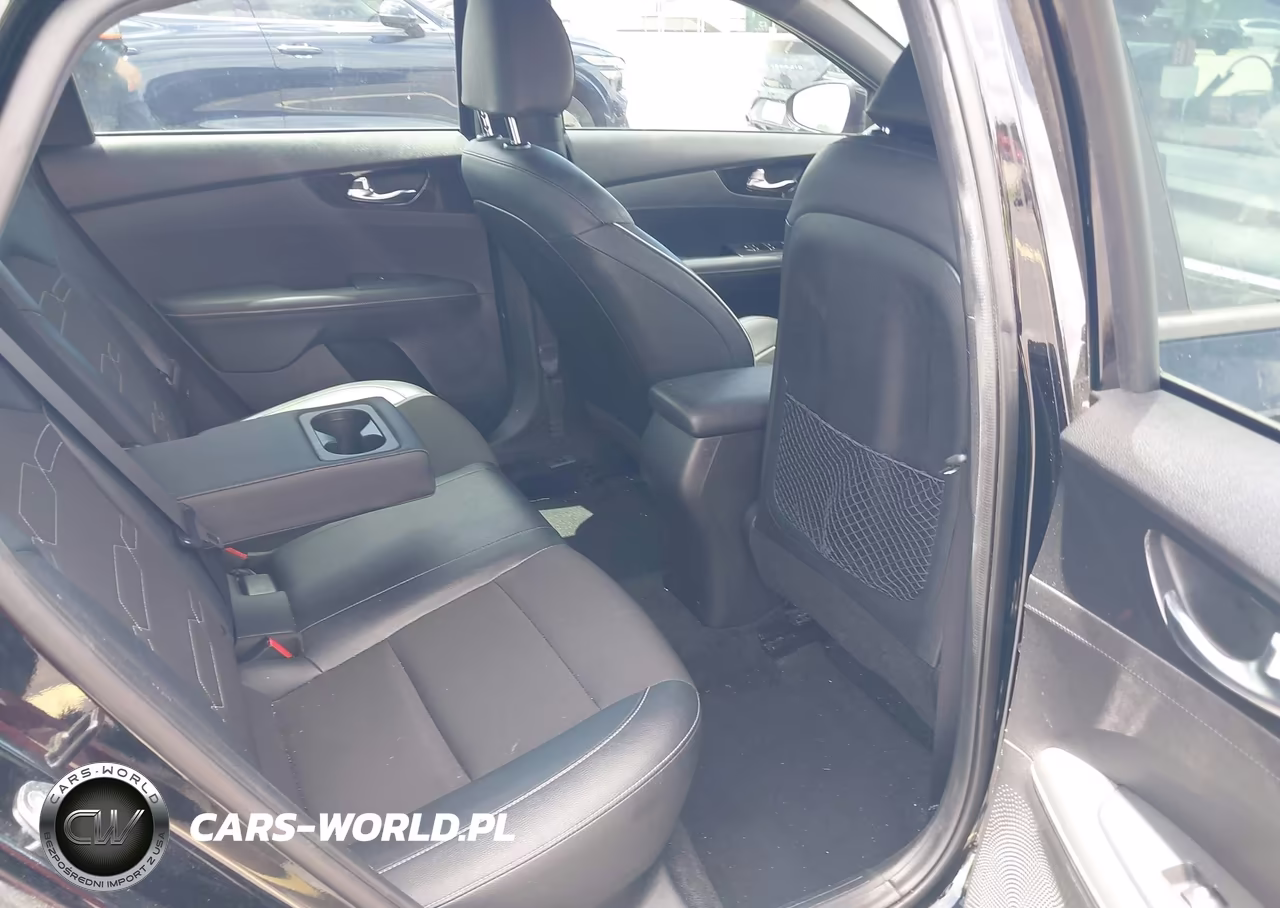 2023 Kia Forte Gt-Line VIN:3KPF54AD0PE664790 - 8