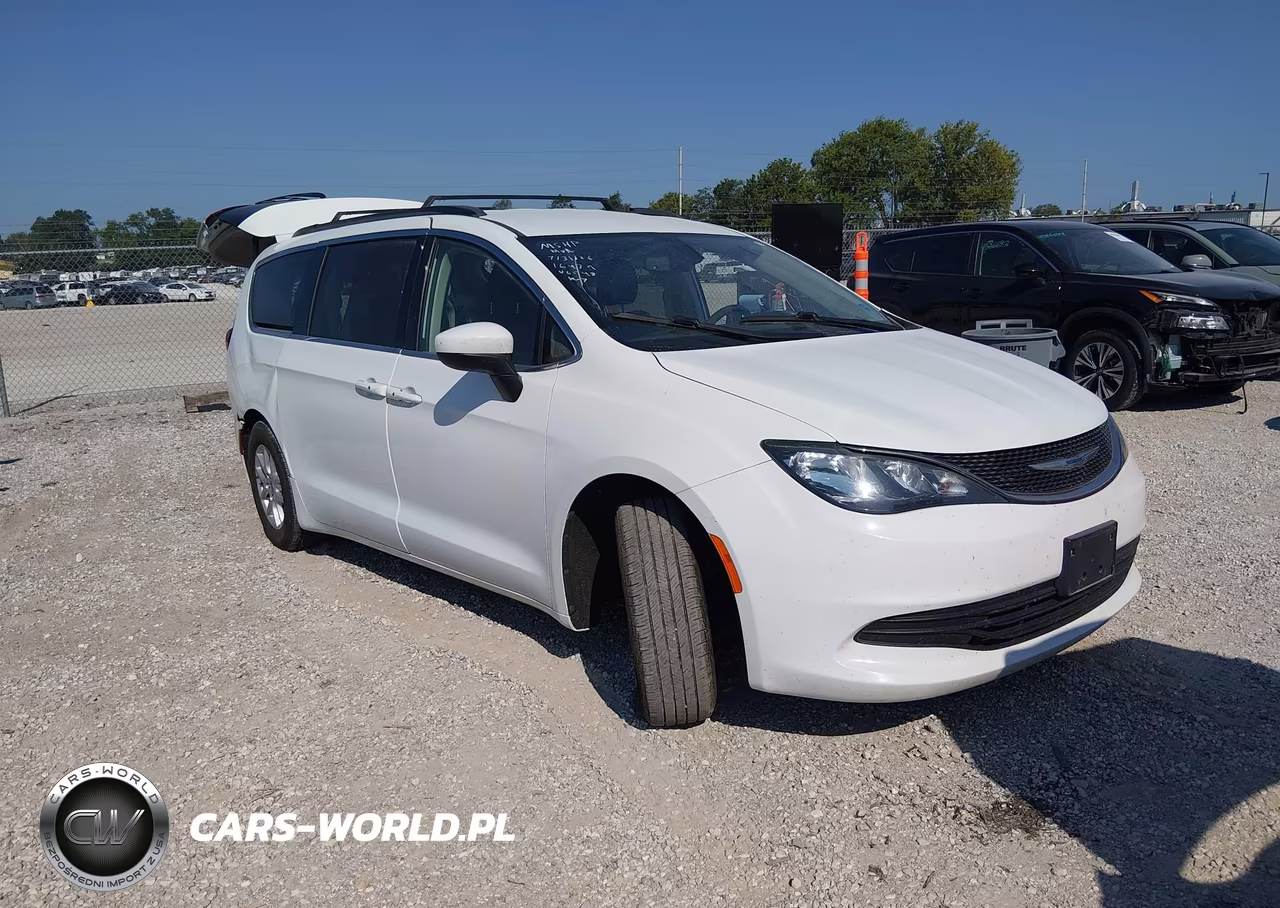 2020 Chrysler Voyager Lxi