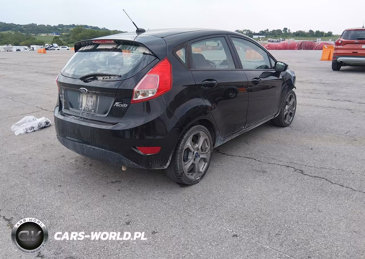 2015 Ford Fiesta Se VIN:3FADP4EJ2FM203392 - 4