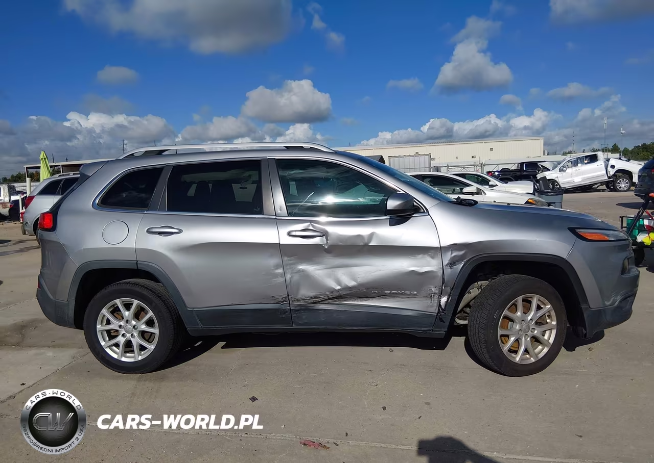 2014 Jeep Cherokee Latitude VIN:1C4PJLCB0EW182698 - 13