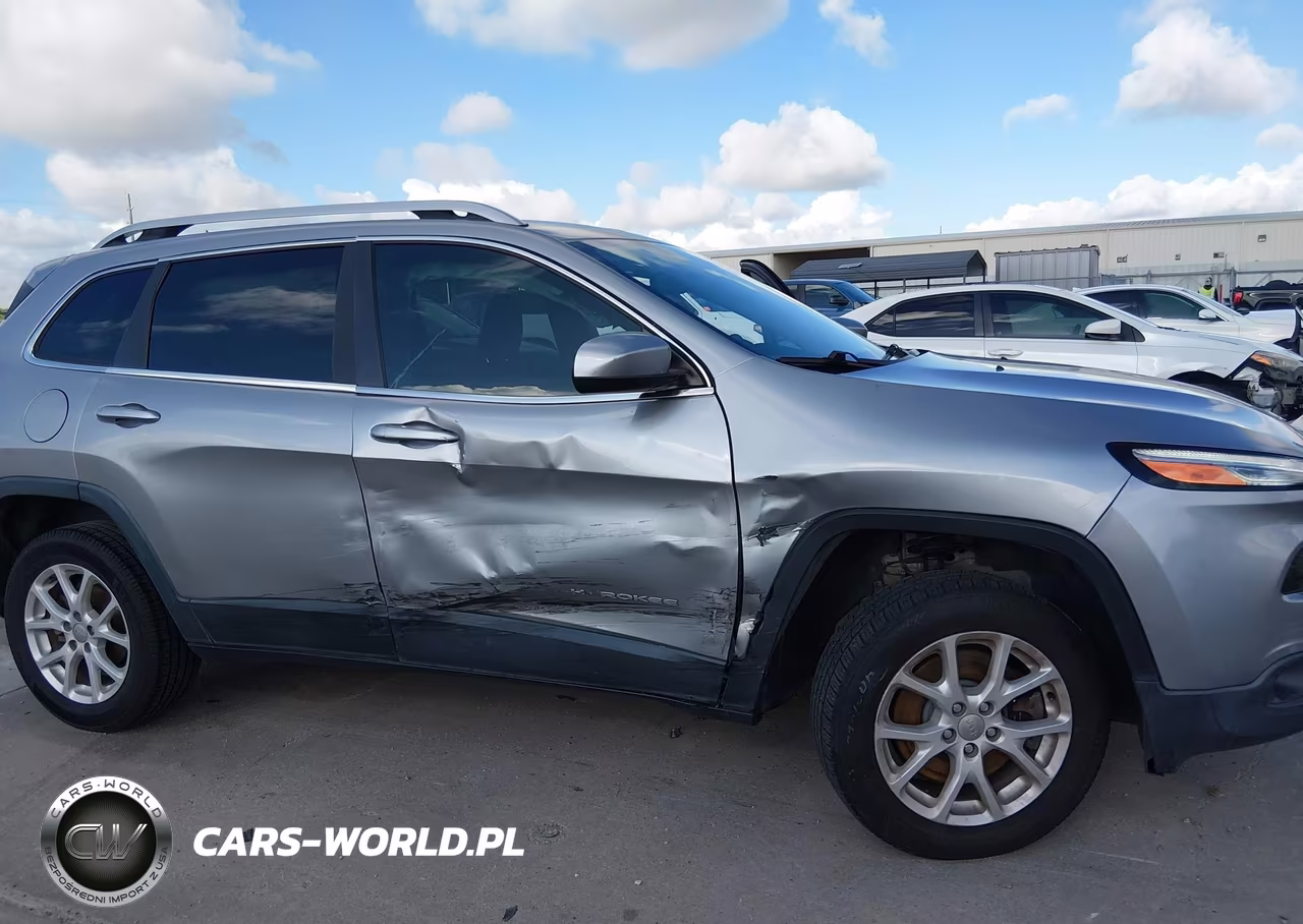2014 Jeep Cherokee Latitude VIN:1C4PJLCB0EW182698 - 6