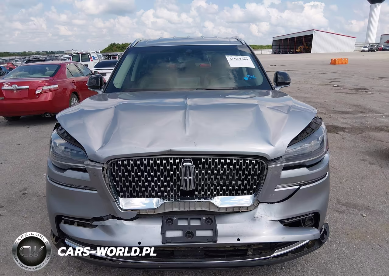 2020 Lincoln Aviator Standard VIN:5LM5J6XCXLGL09775 - 13