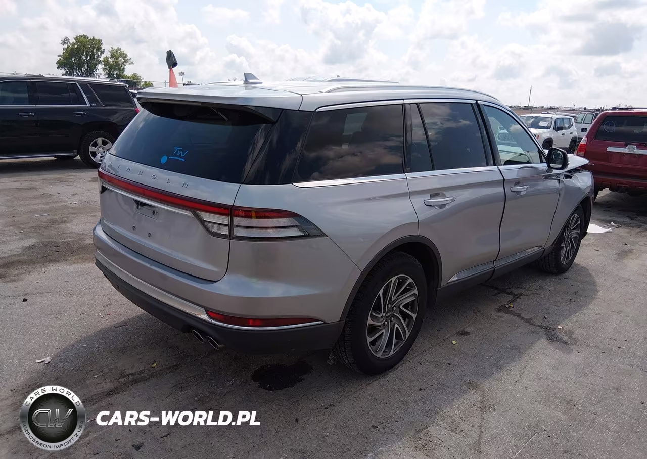 2020 Lincoln Aviator Standard VIN:5LM5J6XCXLGL09775 - 4