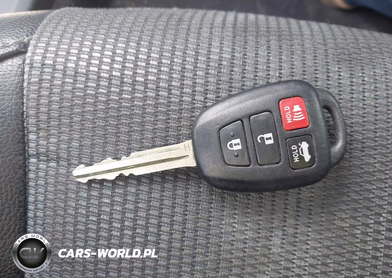 2015 Toyota Corolla S Plus VIN:2T1BURHE1FC317754 - 11