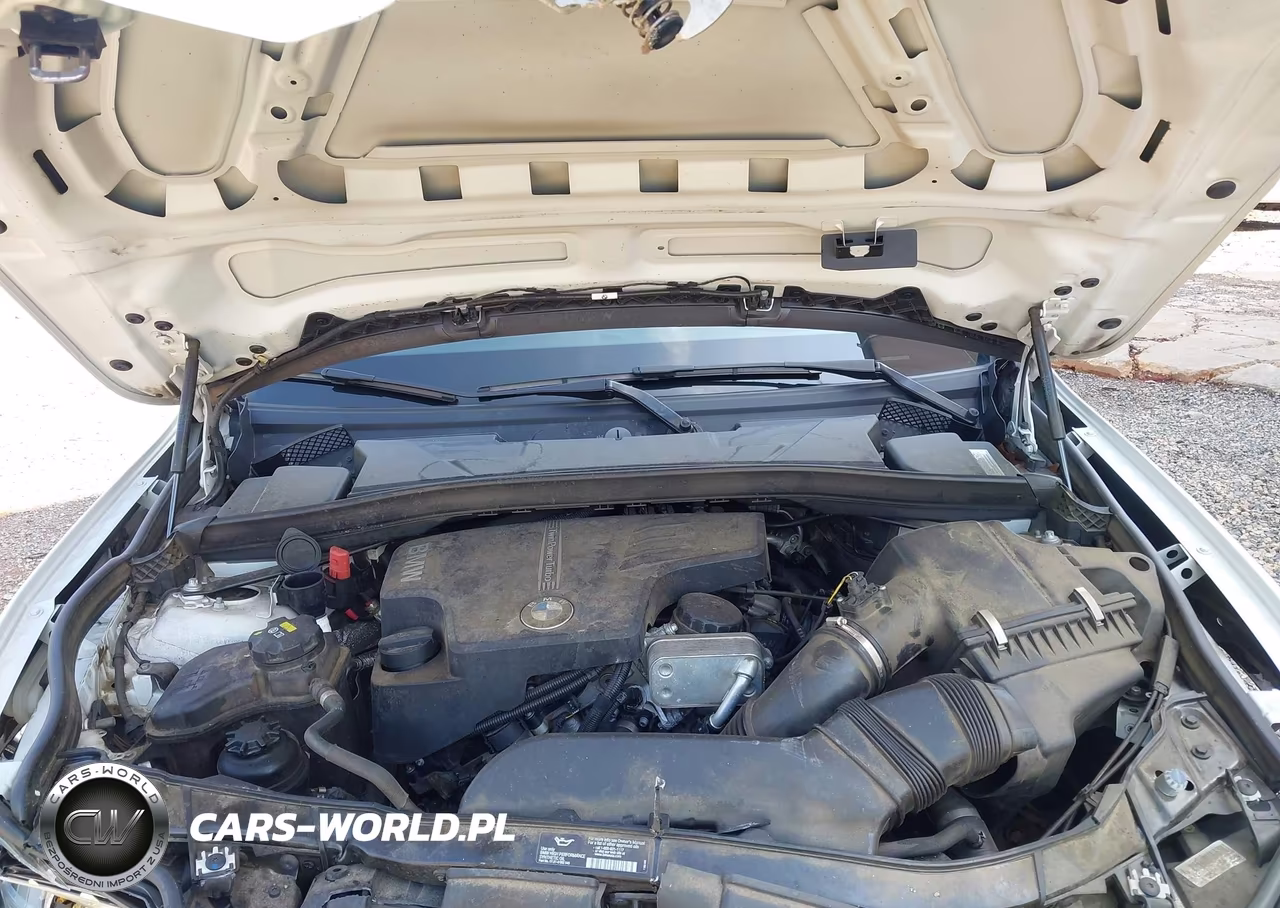 2015 BMW X1 xDrive28I VIN:WBAVL1C55FVY38818 - 10