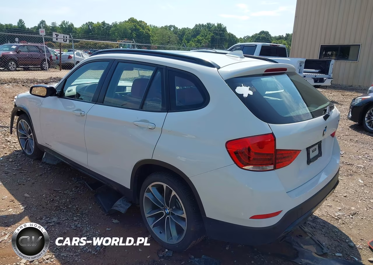 2015 BMW X1 xDrive28I VIN:WBAVL1C55FVY38818 - 3
