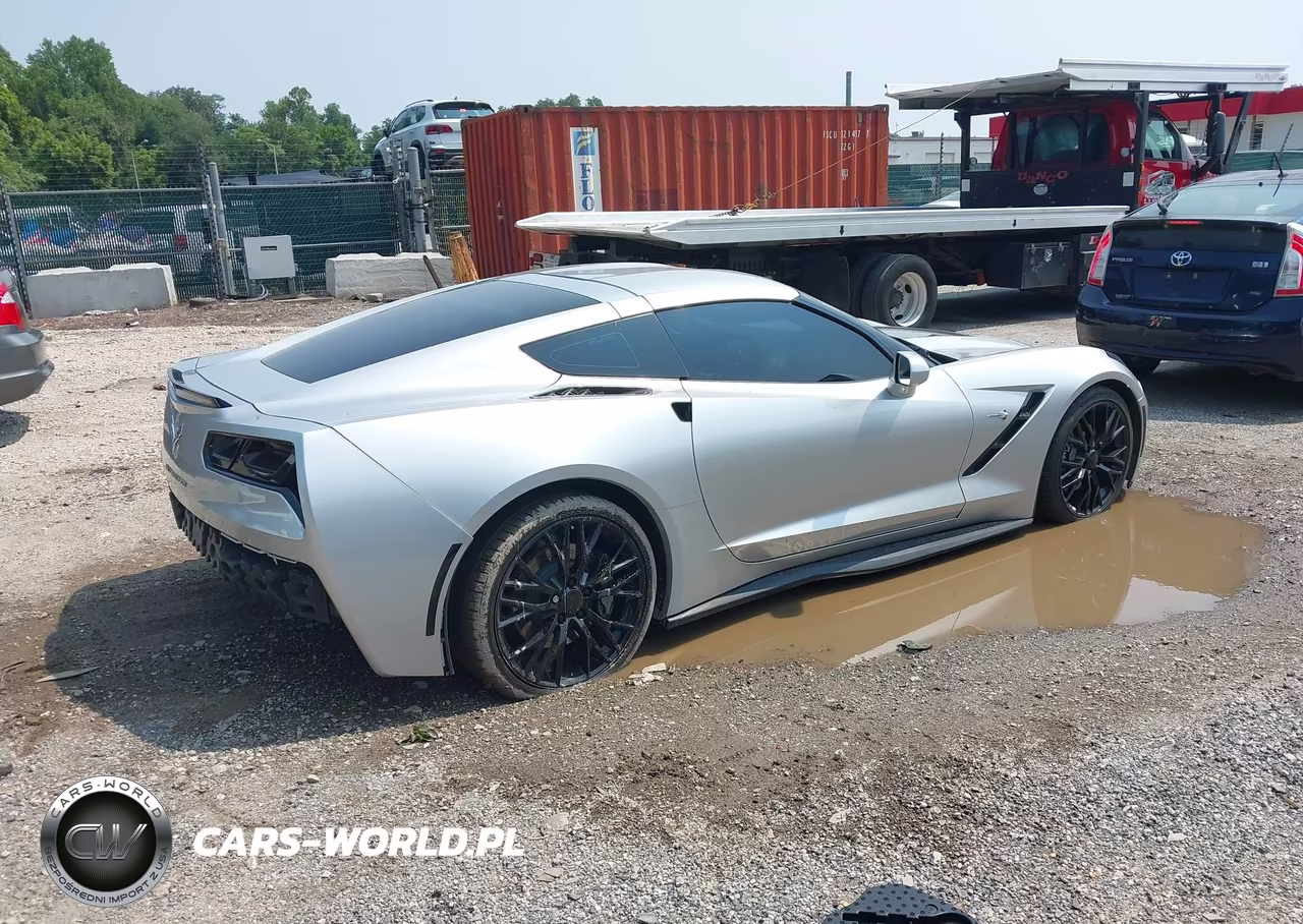 2019 Chevrolet Corvette Stingray VIN:1G1YC2D73K5112464 - 4