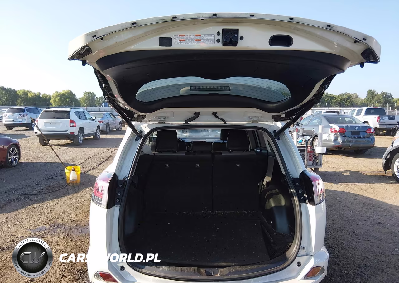 2017 Toyota Rav4 Limited VIN:JTMYFREV3HJ137241 - 17