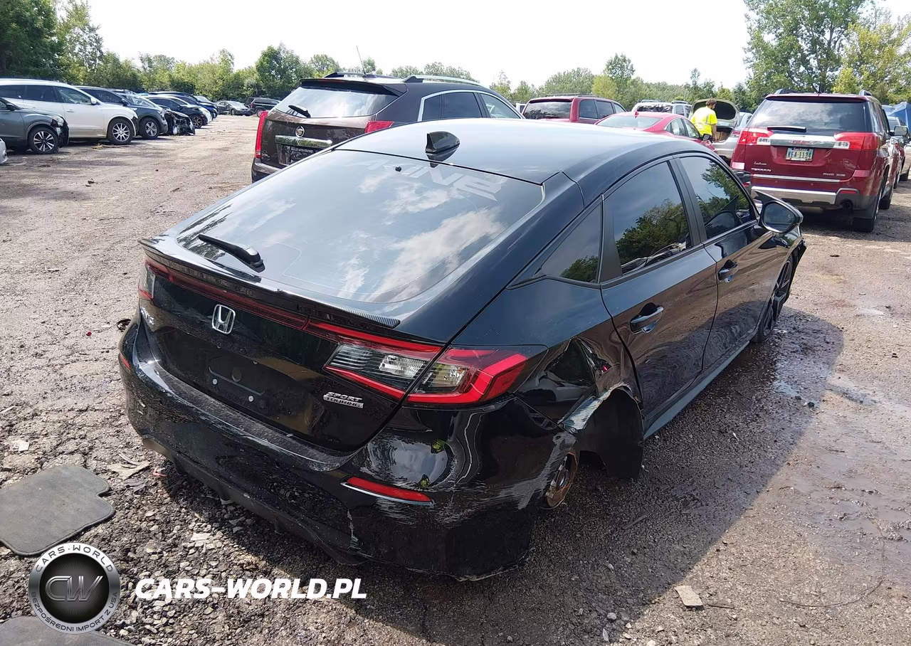 2024 Honda Civic Sport Touring VIN:19XFL1H87RE013740 - 4