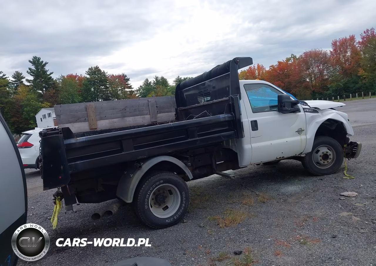 2011 Ford F-350 Chassis Xl VIN:1FDRF3HT3BEC21700 - 4