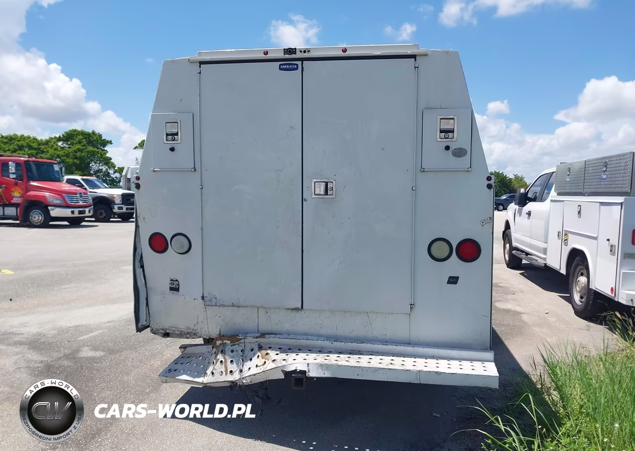 2005 Ford E-350 Cutaway Standard VIN:1FDSE35L25HB19784 - 15