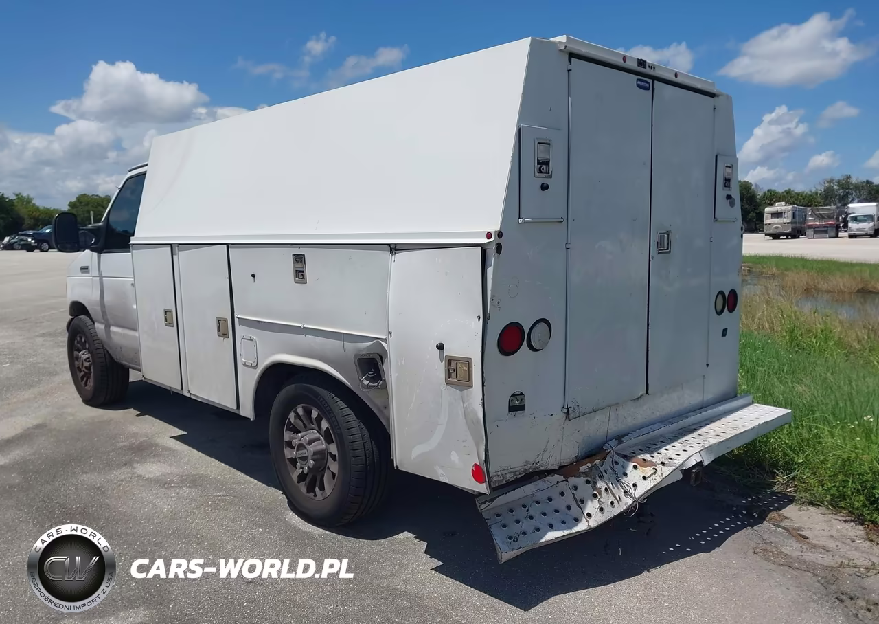 2005 Ford E-350 Cutaway Standard VIN:1FDSE35L25HB19784 - 3