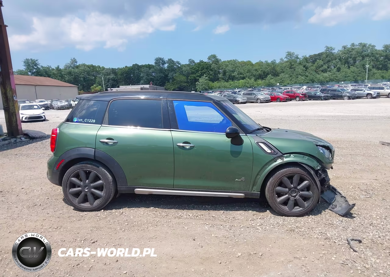 2015 Mini Countryman Cooper S VIN:WMWZC5C55FWT38032 - 14