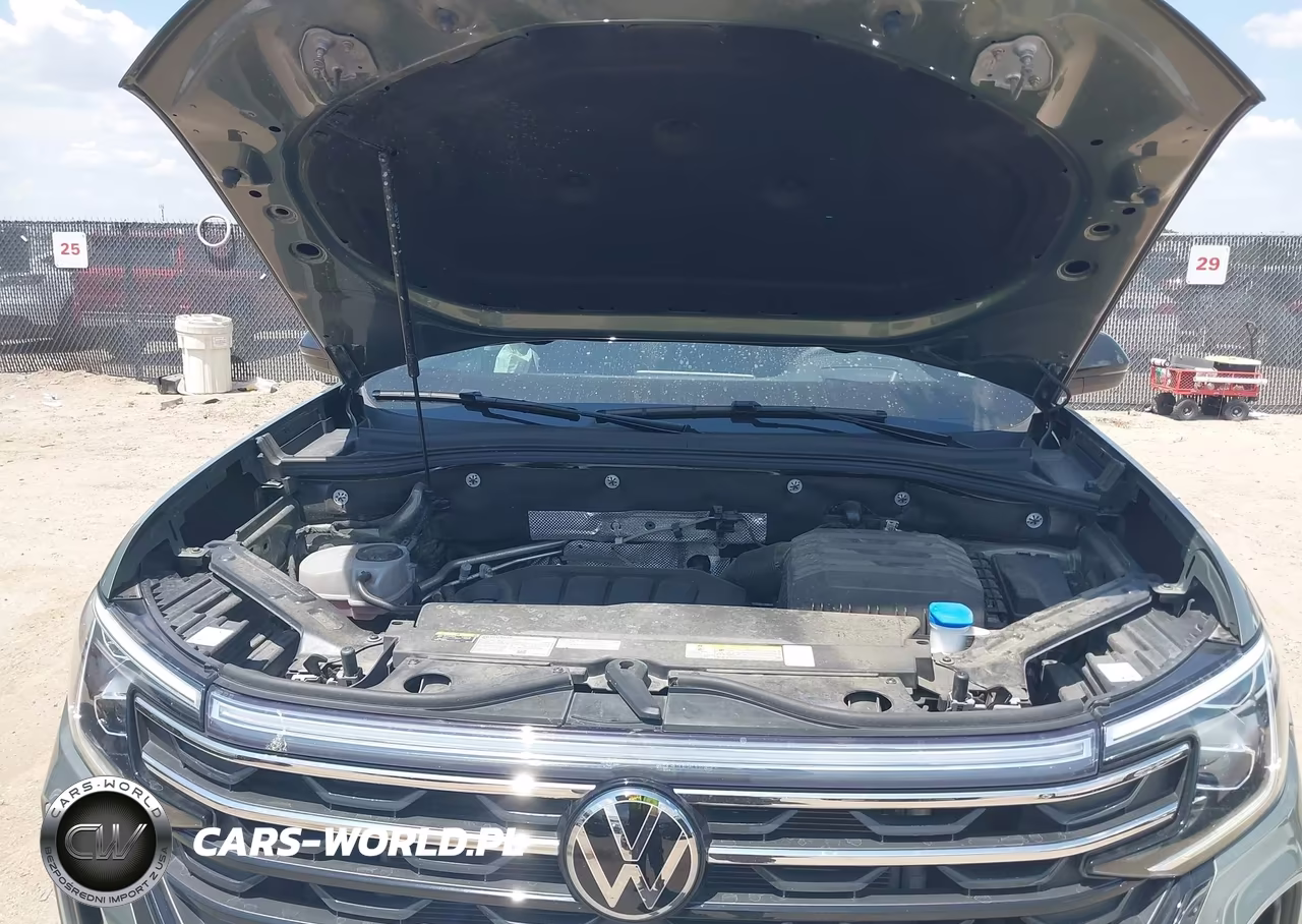 2024 Volkswagen Atlas 2.0T Peak Edition Sel VIN:1V2GR2CA5RC542743 - 10