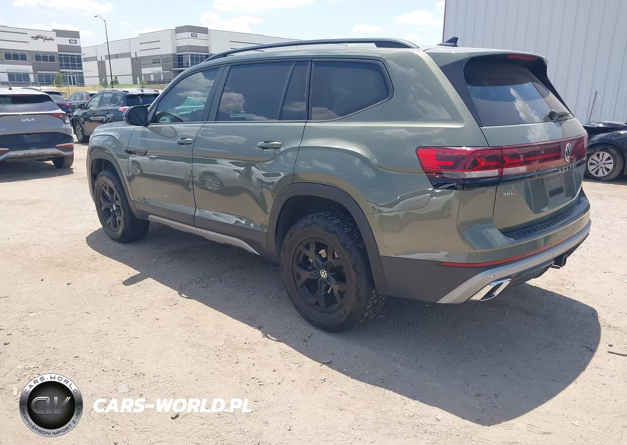 2024 Volkswagen Atlas 2.0T Peak Edition Sel VIN:1V2GR2CA5RC542743 - 3