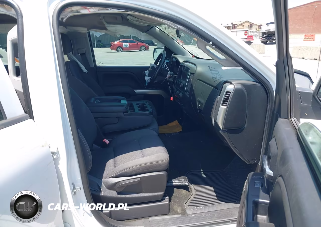 2018 Chevrolet Silverado 1500 1Lt VIN:3GCPCREC6JG175623 - 5