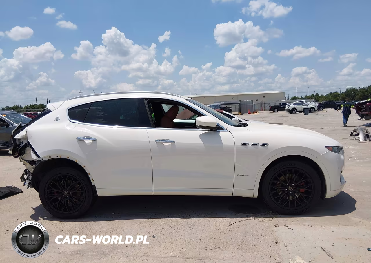 2021 Maserati Levante Granlusso VIN:ZN661XUL6MX363550 - 13