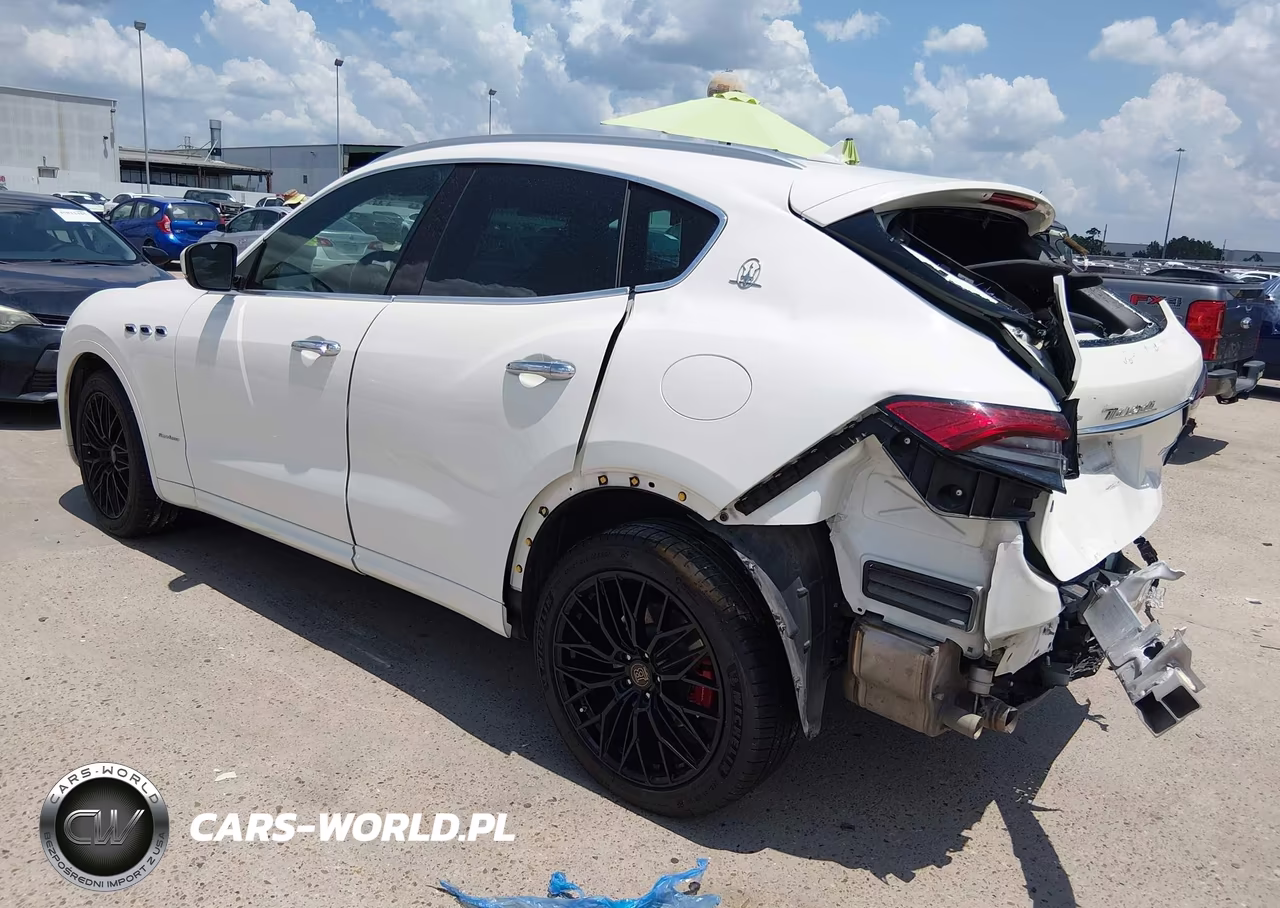 2021 Maserati Levante Granlusso VIN:ZN661XUL6MX363550 - 3