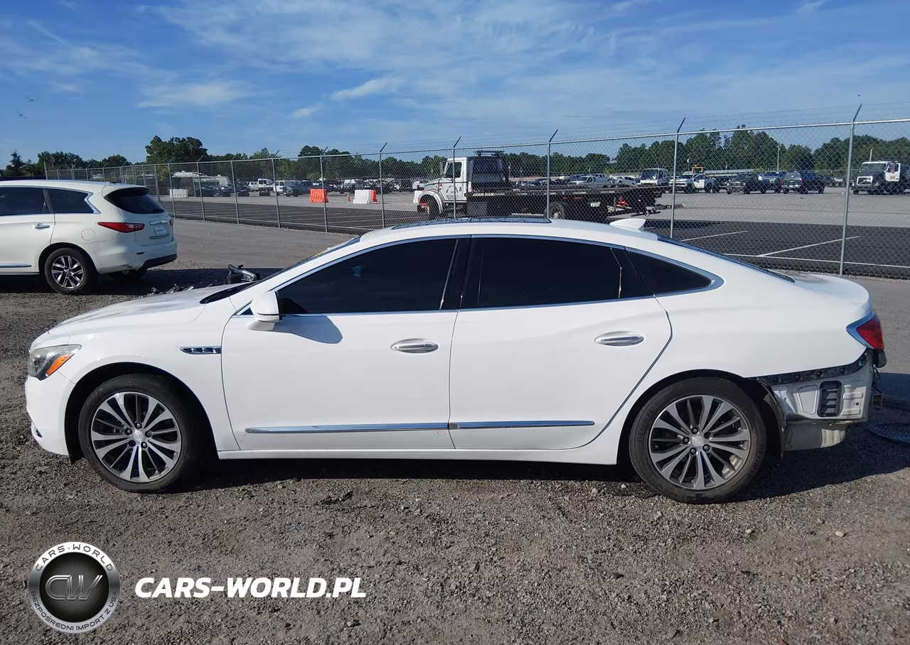 2018 Buick Lacrosse Premium VIN:1G4ZR5SS1JU146664 - 15