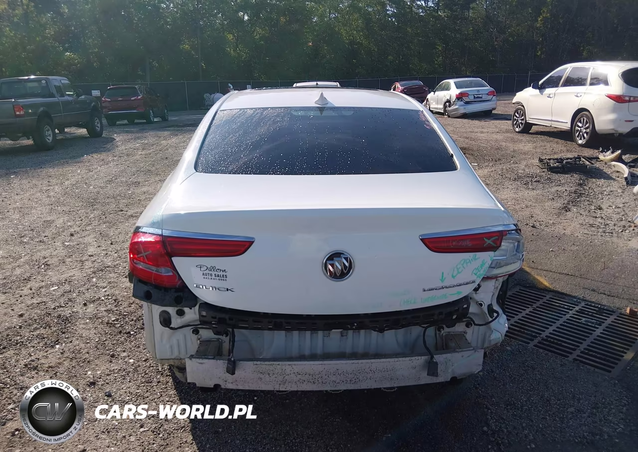 2018 Buick Lacrosse Premium VIN:1G4ZR5SS1JU146664 - 17