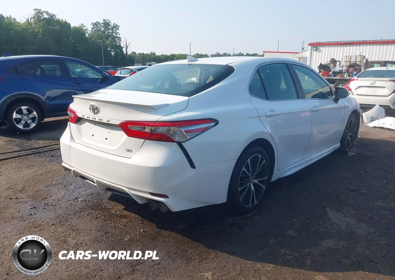 2019 Toyota Camry Se VIN:4T1B11HK2KU742618 - 4