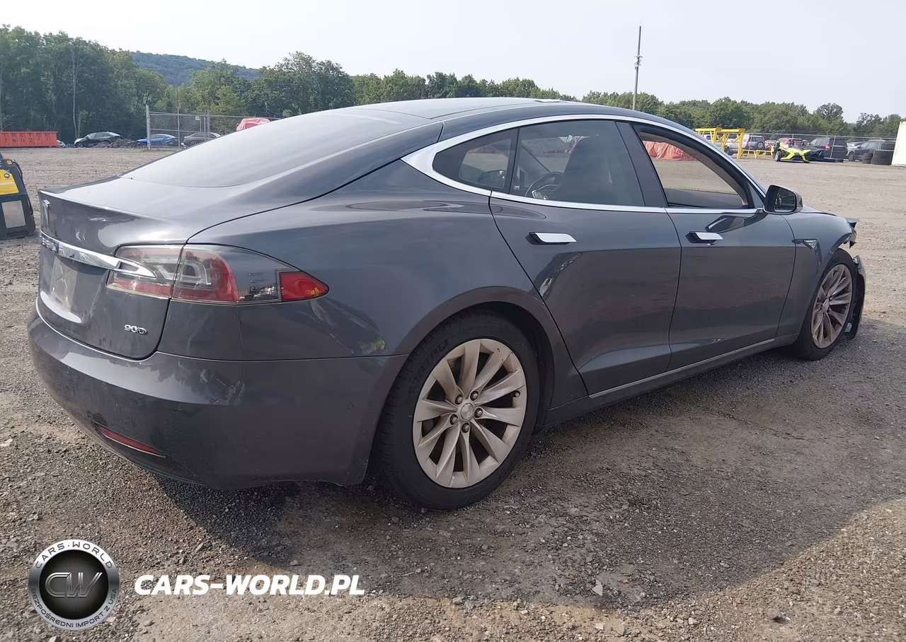 2016 Tesla Model S VIN:5YJSA1E26GF143293 - 4